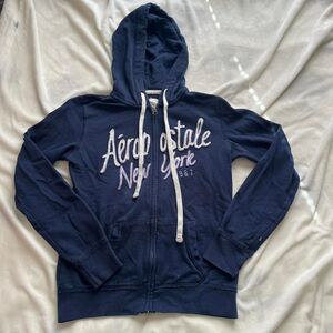 Vintage Y2K skater preppy Aeropostale navy blue zip up hoodie logo size small